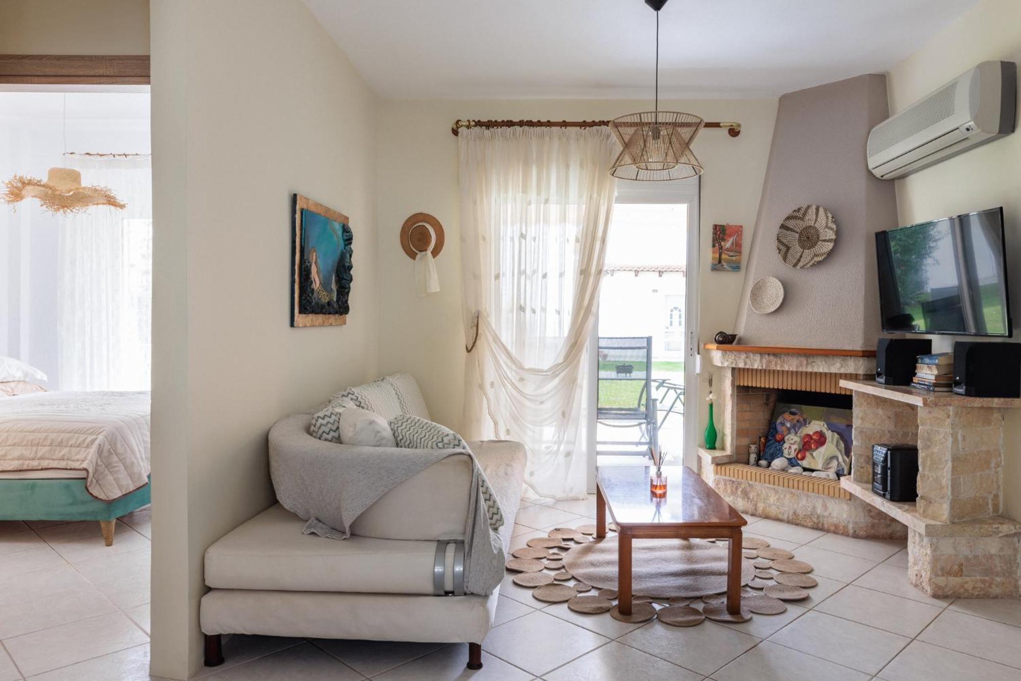Apartment Next To The Sea Paralia Dionysiou Dış mekan fotoğraf